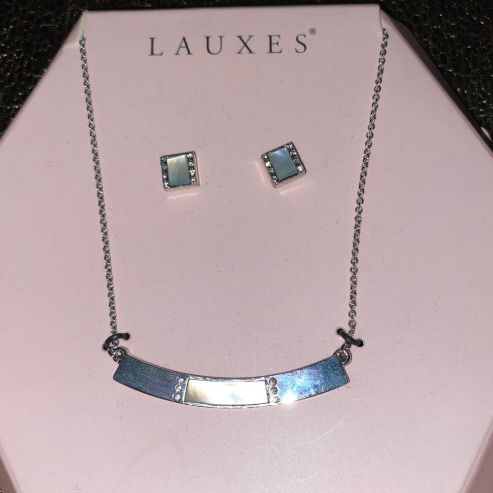 Earring/ Necklace Set - New